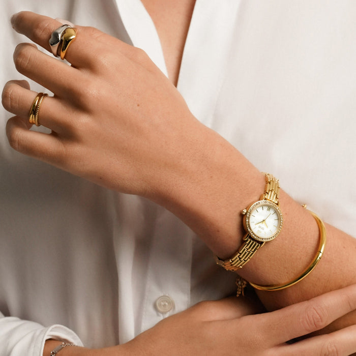 One Watch One